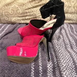 Michael Antonio Women's Pink and Black Heels